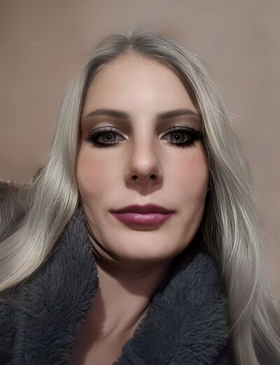  ,   Inna, 32 ,     , c 