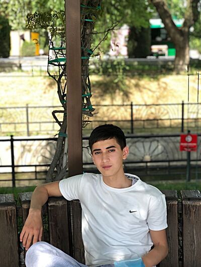  ,   Isfandiyor, 22 ,   ,   
