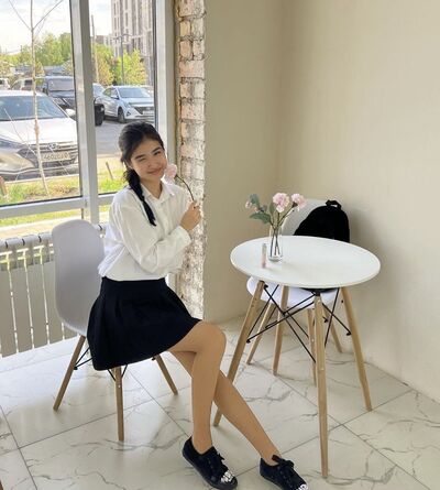  ,   Molly, 27 ,   ,   , c , 