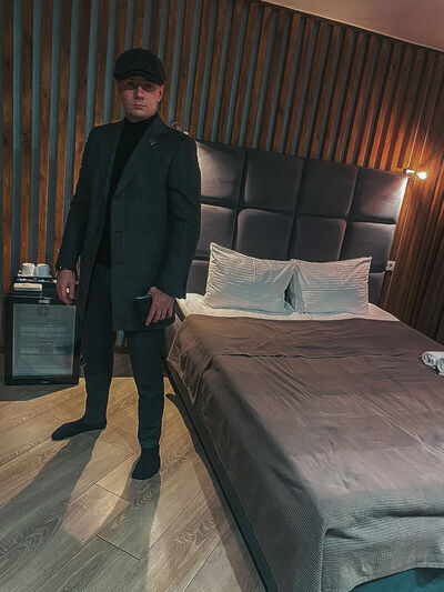 ,   Pablo, 32 ,   ,   