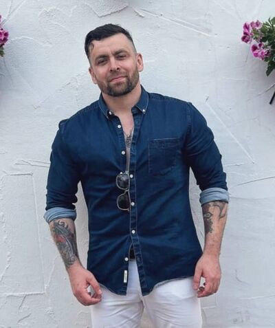  ,   Alex James, 45 ,   ,   