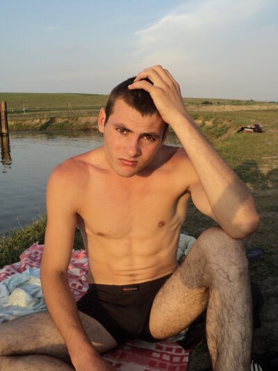  ,   Paulo, 35 ,   
