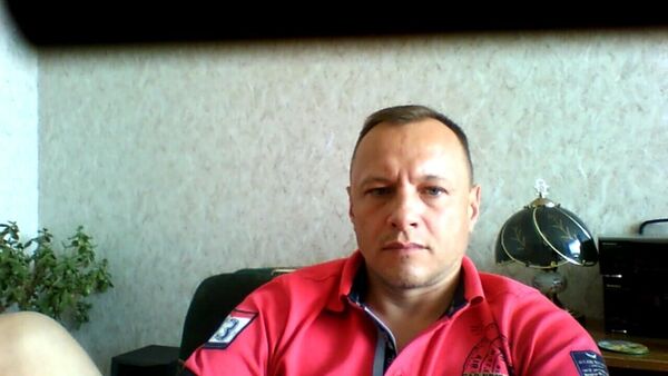  ,   Den, 49 ,   ,   