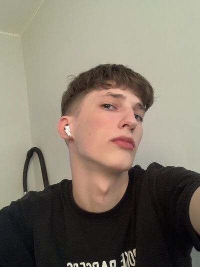  ,   Vladislav, 18 ,   ,   
