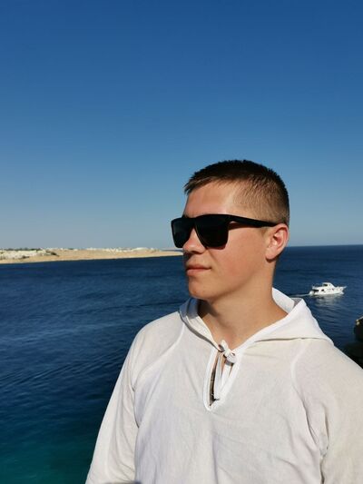  ,   EDUARD, 24 ,   ,   