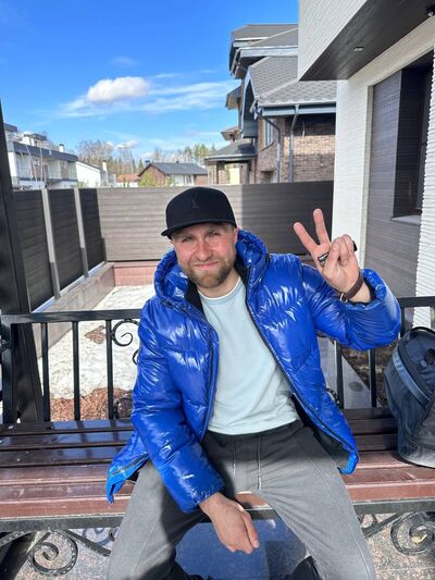  -,   Volodya, 33 ,   ,   , c , 