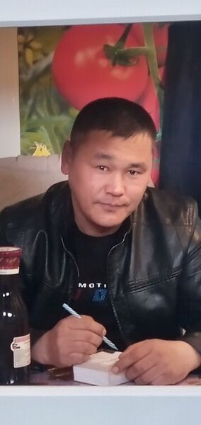  ,   Qonis, 40 ,   ,   