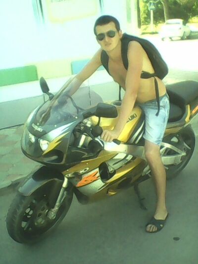  ,   Santi, 35 ,   