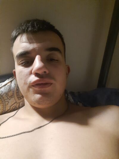  ,   Artyr, 22 ,   ,   