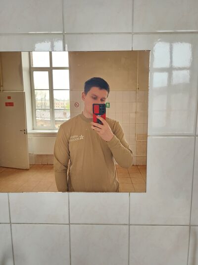  -,   Nik, 24 ,   ,   