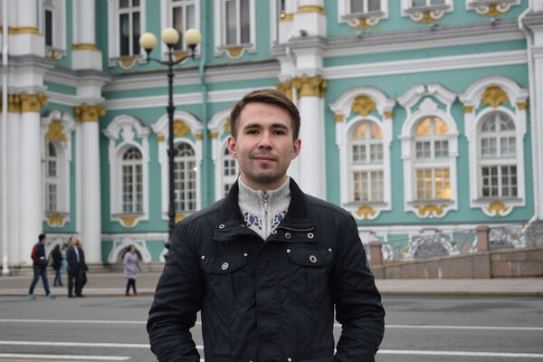  ,   Rustam, 33 ,   