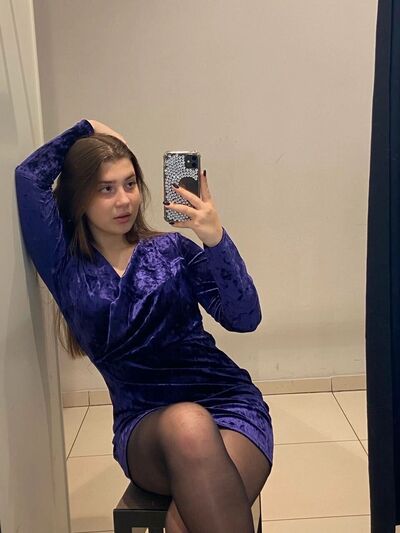  ,   Daria, 22 ,   ,   