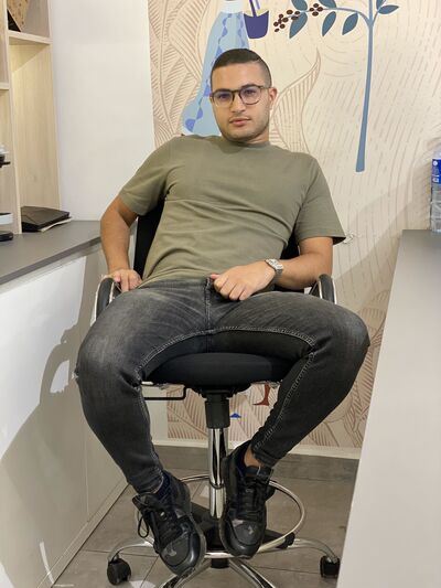  ,   Mehdi, 26 ,   ,   