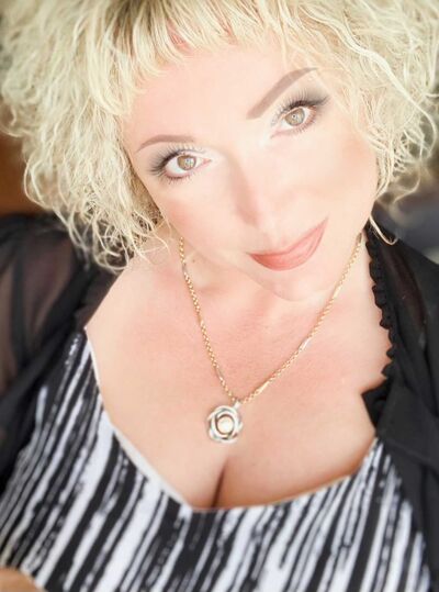  Al Ghardaqah,   Elena, 37 ,     , c 