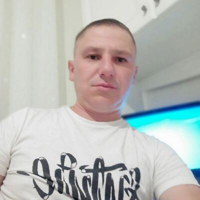  ,   Andrei, 41 ,   ,   , c 