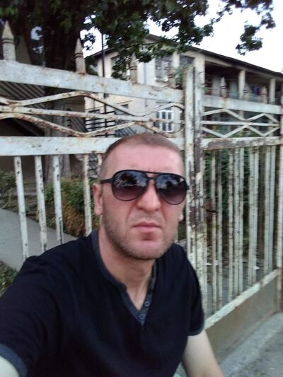  ,   Leo, 44 ,   ,   , c 