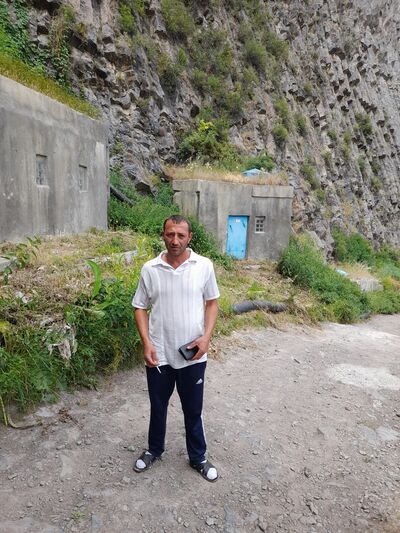  ,   Arman, 39 ,   ,   