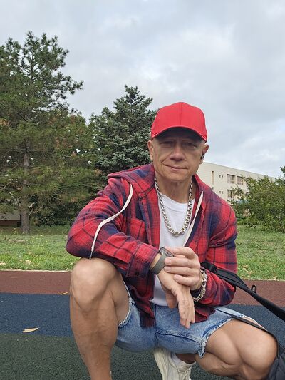  ,   Gennadiy, 58 ,   ,   