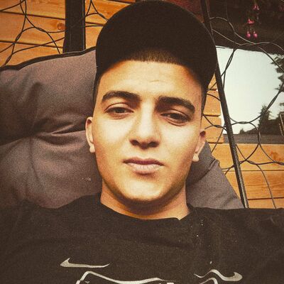  ,   Davo, 25 ,   ,   , c , 