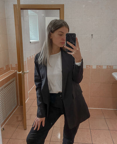  ,   Anya, 25 ,   ,   