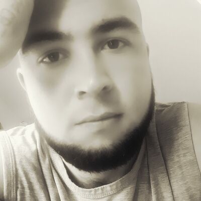  ,   Denis, 30 ,  