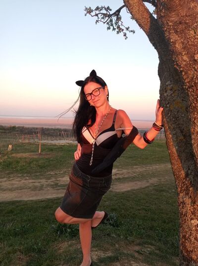  ,   Julja, 49 ,   ,   , c 