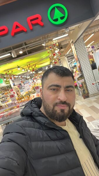  ,   Yusuf, 39 ,   ,   