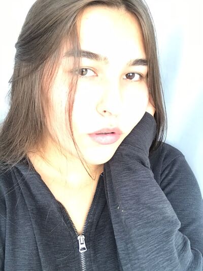  ,   Liana, 26 ,   ,   