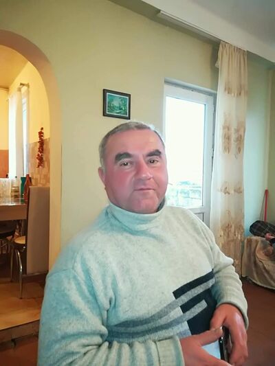  ,   Davit, 59 ,   ,   , c 