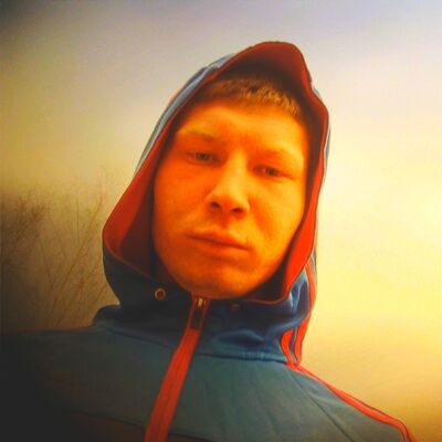  ,   Maxim, 27 ,   ,   