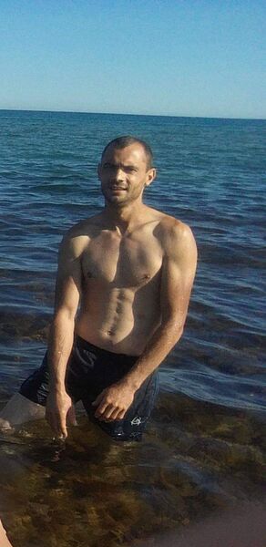  Livry-Gargan,   Dmitrii, 35 ,   
