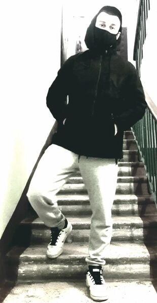  ,   Roman, 33 ,   ,   