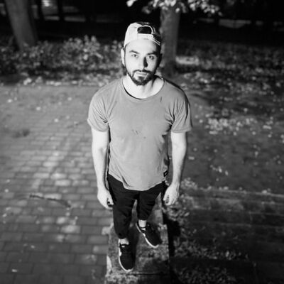  ,   Ruslan, 32 ,   ,   