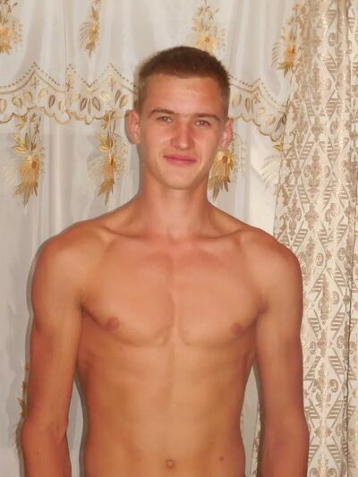  ,   Mikhail, 32 ,   ,   