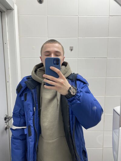  --,   , 22 ,   