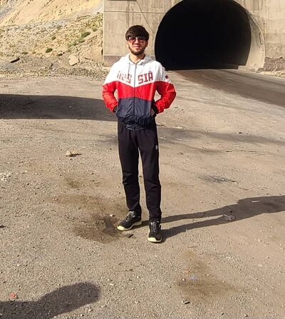  ,   Sultan, 25 ,  