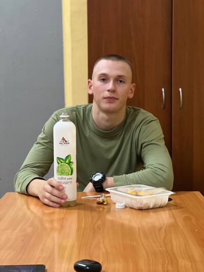  ,   Sergey, 22 ,  