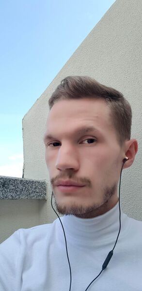  ,   Artur, 31 ,   ,   