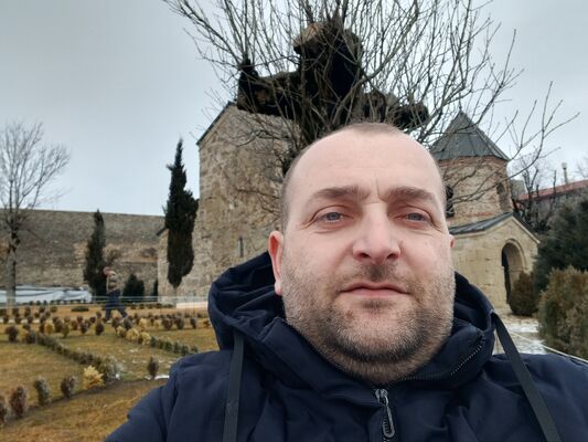  ,   Otar, 37 ,   ,   