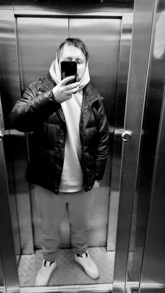  ,   Artem, 30 ,   