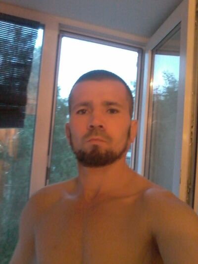  ,   Kurbon, 45 ,  