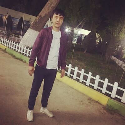  ,   Akmal, 37 ,   ,   , c 