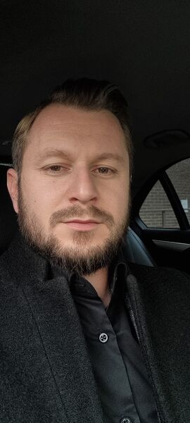   ,   Hovhannes, 32 ,   ,   