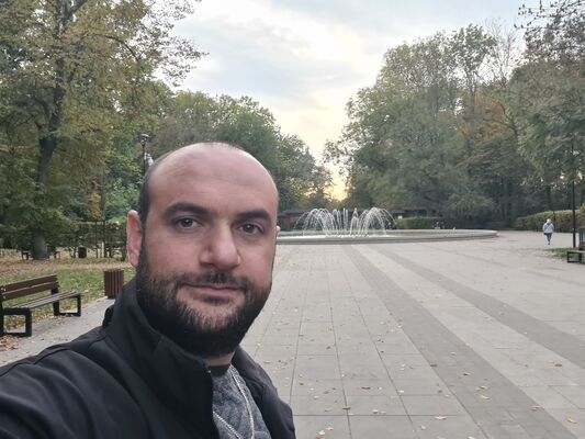  ,   Badri, 37 ,   ,   