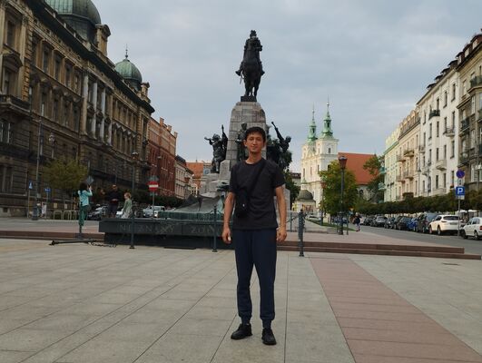  Praha,   Otabek, 30 ,   ,   