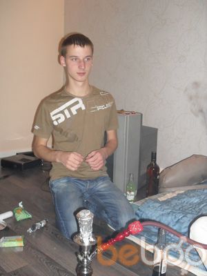  ,   Viktor, 32 ,   ,   , c , 