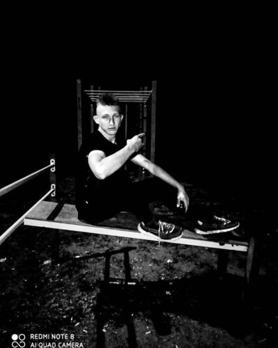  ,   Maks, 22 ,   ,   , c 