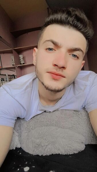  ,   Omar, 25 ,   ,   