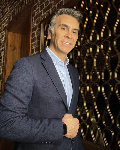  Neutral Bay,   Lucas, 61 ,     , c 