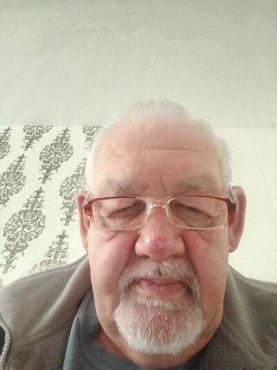  ,   Vita, 65 ,   ,   